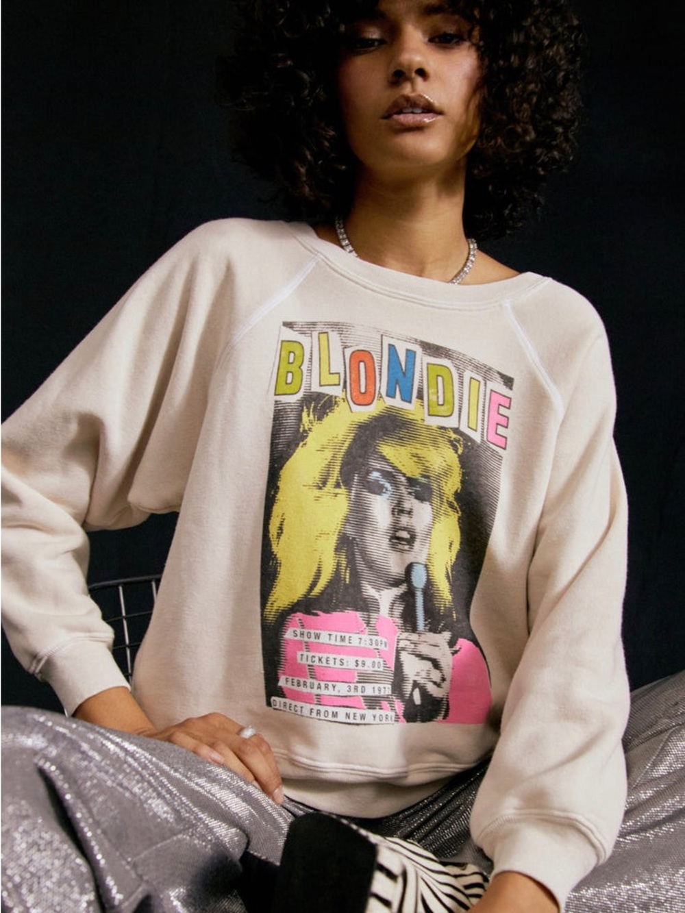 DAYDREAMER • Blondie Show Time Raglan Crew in Dirty White